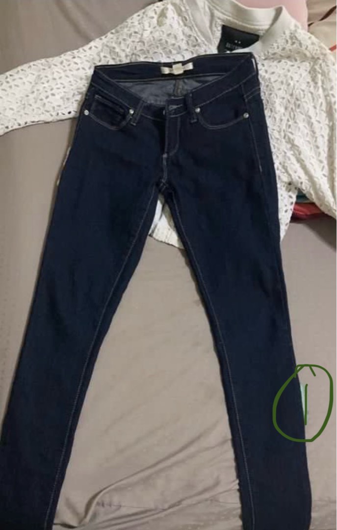 (Category: ) located in . Submitted by kaylenexxx (Listing ID 1382611052, Image 1). Description: .