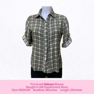 (Category: ) located in . Submitted by reloved_styles_botique (Listing ID 1382615091, Image 1). Description: .