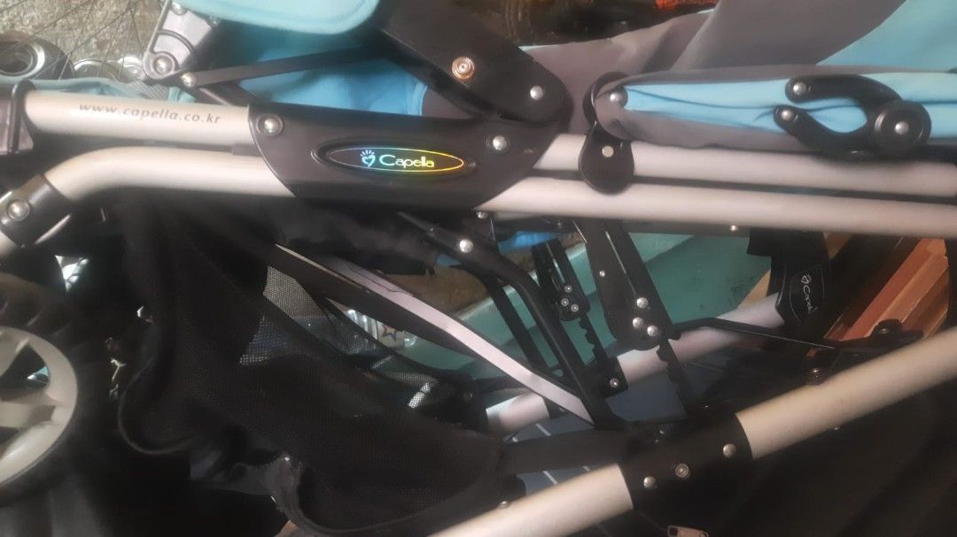 Preloved stroller capella (Kategori: Kereta, Kursi Goyang & Gendongan Bayi) berada di Tangerang. Dikirim oleh secondvinta9e (ID iklan 1382646394, Gambar 2). Deskripsi: stroller normal semua kondisi seperti di gambar untuk vidio bisa melalui 082147897603 lokasi tangerang selatan bsd.