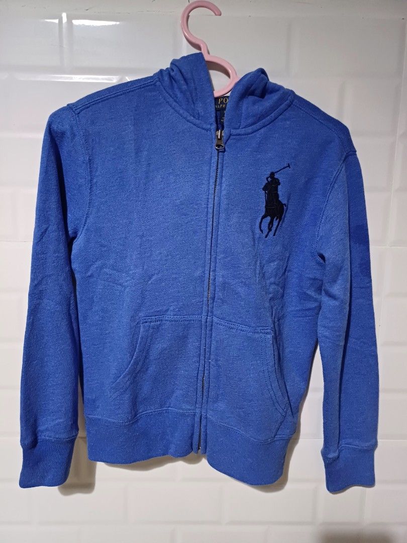 Ralph Lauren Sweater (Category: Babies & Kids Fashion) located in Balok. Submitted by syahidahfarhanali (Listing ID 1382590239, Image 1). Description: condition very good pm for more details decluttering.