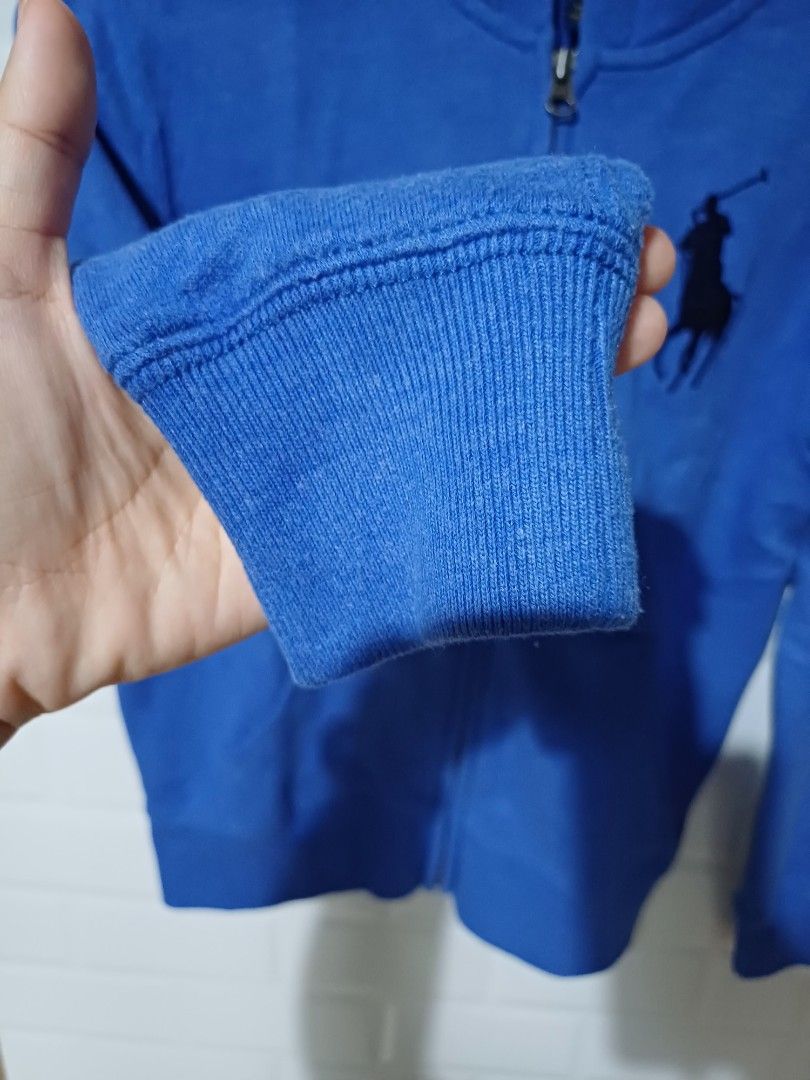 Ralph Lauren Sweater (Category: Babies & Kids Fashion) located in Balok. Submitted by syahidahfarhanali (Listing ID 1382590239, Image 2). Description: condition very good pm for more details decluttering.