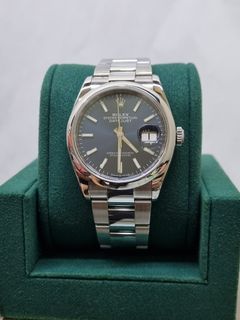 (Category: ) located in . Submitted by ngeehoewatches (Listing ID 1382626510, Image 1). Description: .