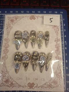 由 a78756522029825 (刊登 ID 1382555700，圖片 1) 提交，位於 的 (類別：)，說明：。