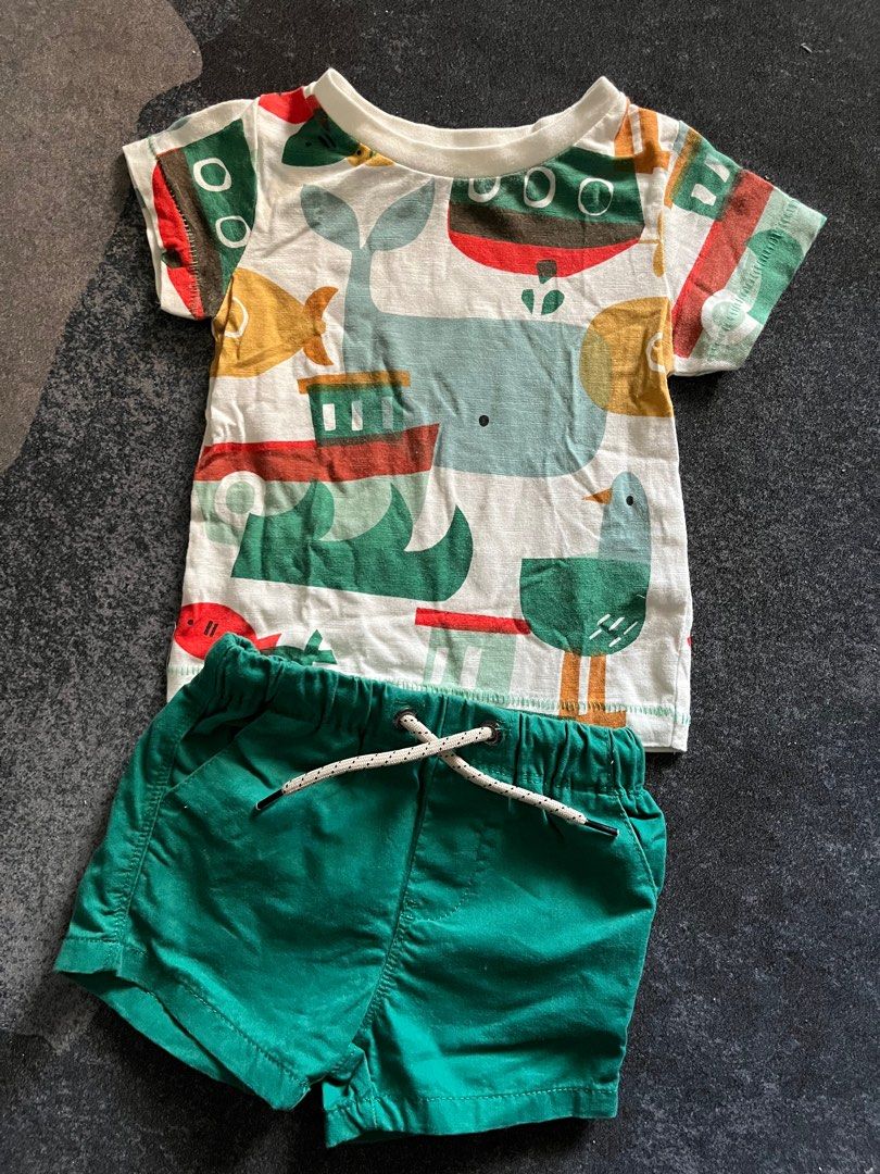 SET NEXT 3-6m (Category: Babies & Kids Fashion) located in Gelugor. Submitted by nadilla94 (Listing ID 1382626718, Image 1). Description: NO NEGO.