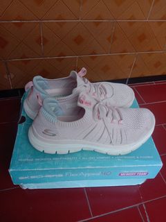 (Kategori: ) berada di . Dikirim oleh darinini (ID iklan 1382565835, Gambar 1). Deskripsi: .