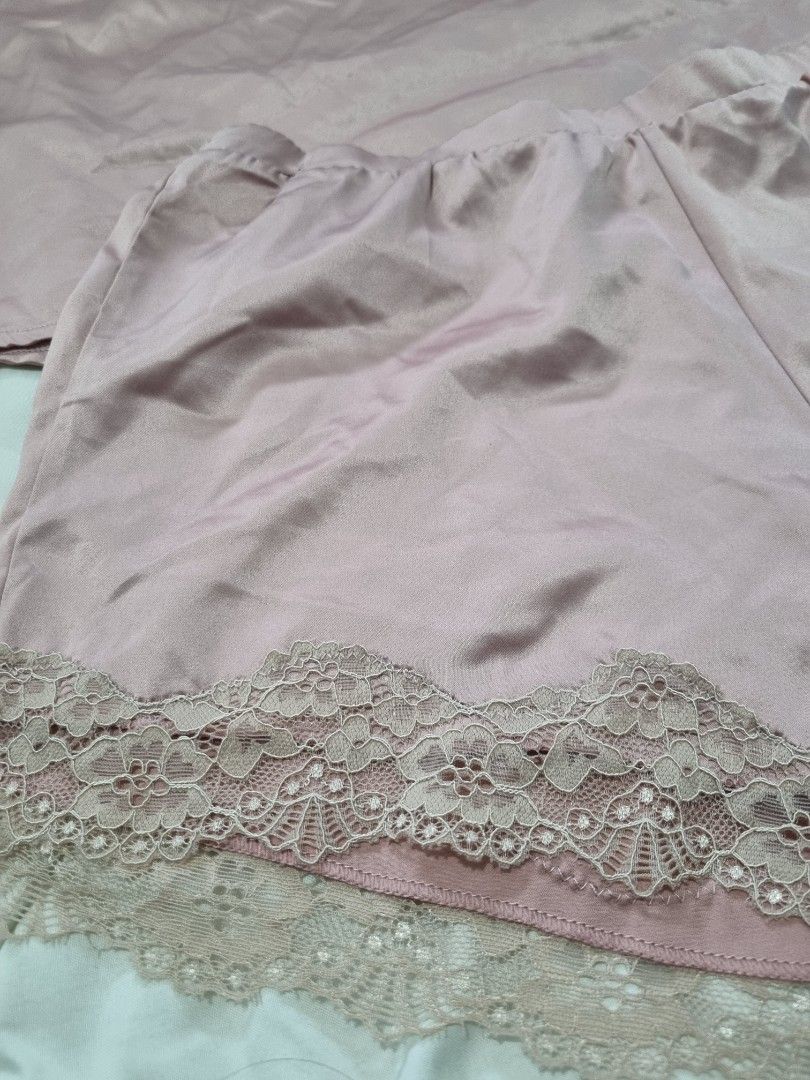 Sleepwear Set for Women (Category: Undergarments & Loungewear) located in Quezon City. Submitted by TaraSelling (Listing ID 1382556632, Image 2). Description: Fits medium Gigi Amore brand from SM Dept Store.