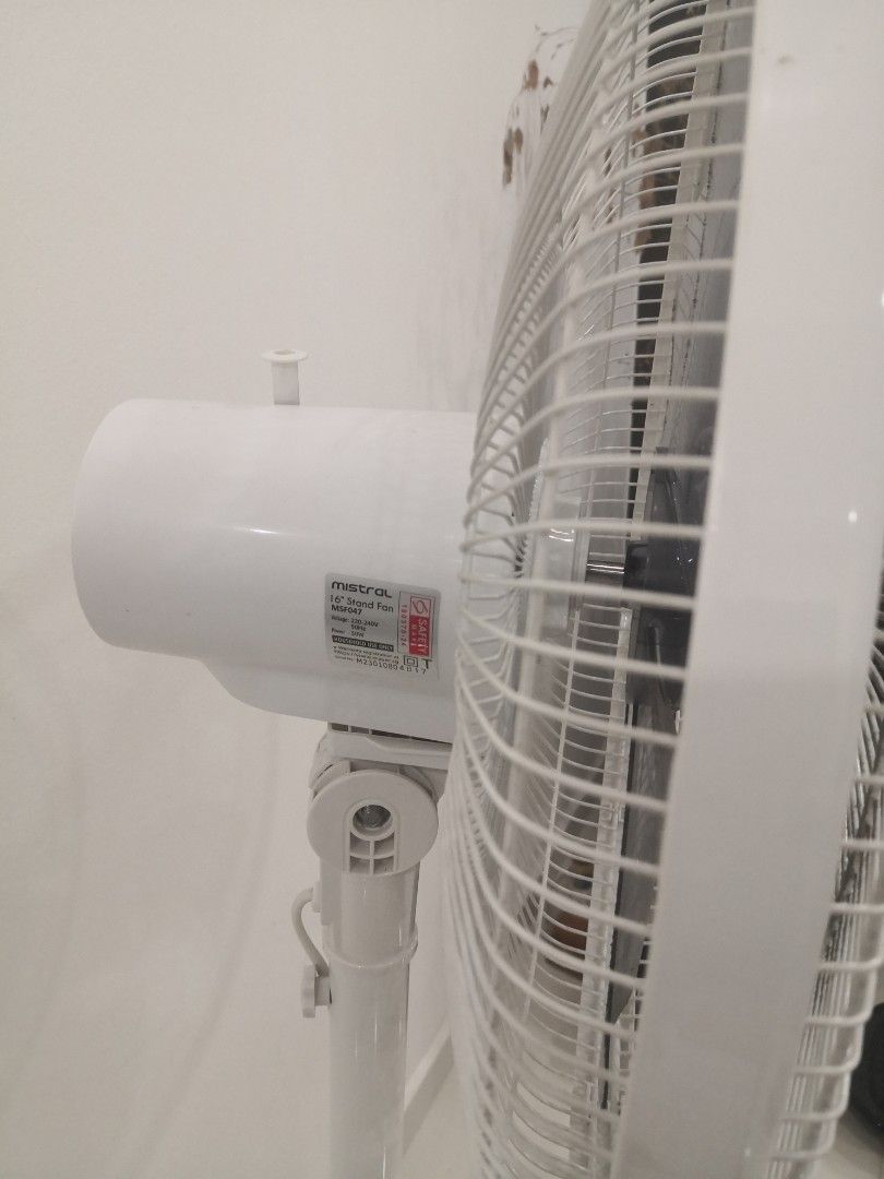Standing fan