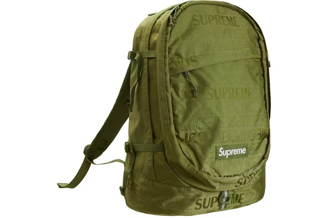 SUPREME BACKPACK 2 (Category: Backpacks) located in Cavite. Submitted by stunna.collectives (Listing ID 1382656040, Image 3). Description: Supreme Backpack Green!.