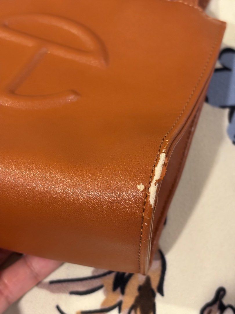 The Carry Telfar Small Shopping Bag (Category: Luxury Bags & Wallets) located in Imus. Submitted by yummyfinds (Listing ID 1382545269, Image 2). Description: Please refer to the photos for the flaws and issues of the item. Color Tan Originally bought from US for $150.
