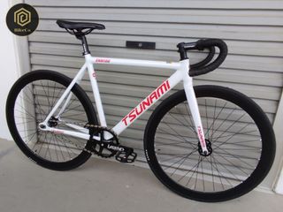 (Category: ) located in . Submitted by bikeco (Listing ID 1382645789, Image 1). Description: .