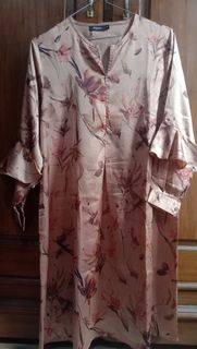 (Kategori: ) berada di . Dikirim oleh outfitpelangi (ID iklan 1382557622, Gambar 1). Deskripsi: .