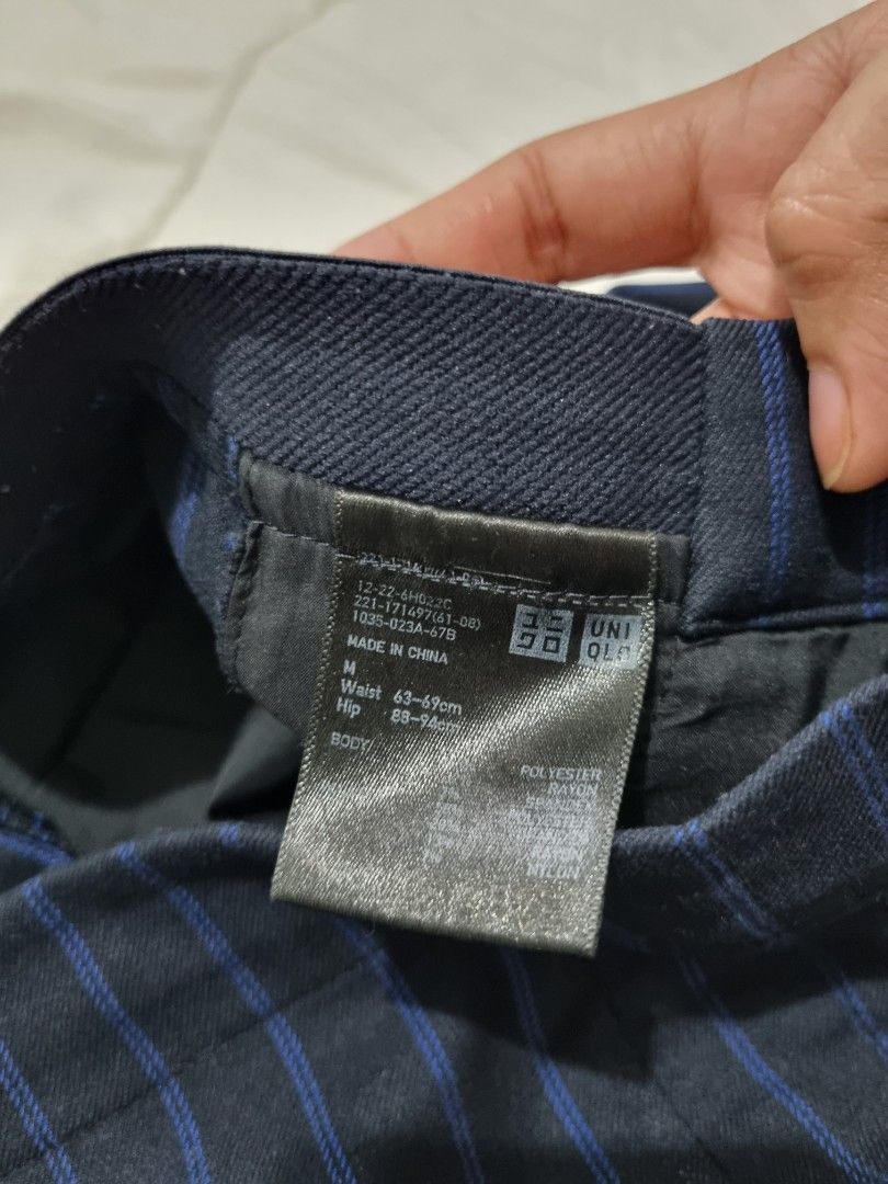 Uniqlo Blue Striped Ankle Pants (Category: Other Bottoms) located in Quezon City. Submitted by TaraSelling (Listing ID 1382560190, Image 3). Description: Medium on tag.