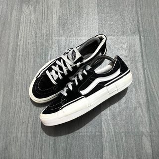 (Kategori: ) berada di . Dikirim oleh country.sneakers (ID iklan 1382564138, Gambar 1). Deskripsi: .