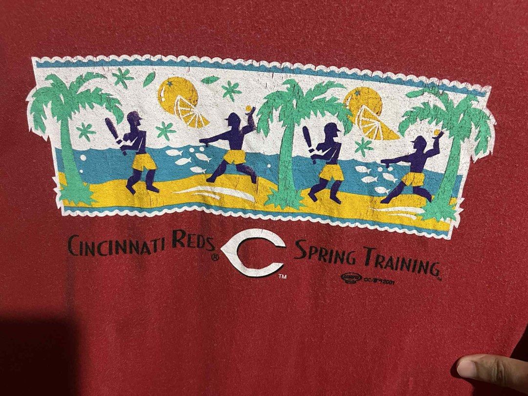 Vintage Dated 2001 Cincinnati Reds (Category: Tshirts & Polo Shirts ) located in Makati City. Submitted by for-keep (Listing ID 1382504658, Image 2). Description: .