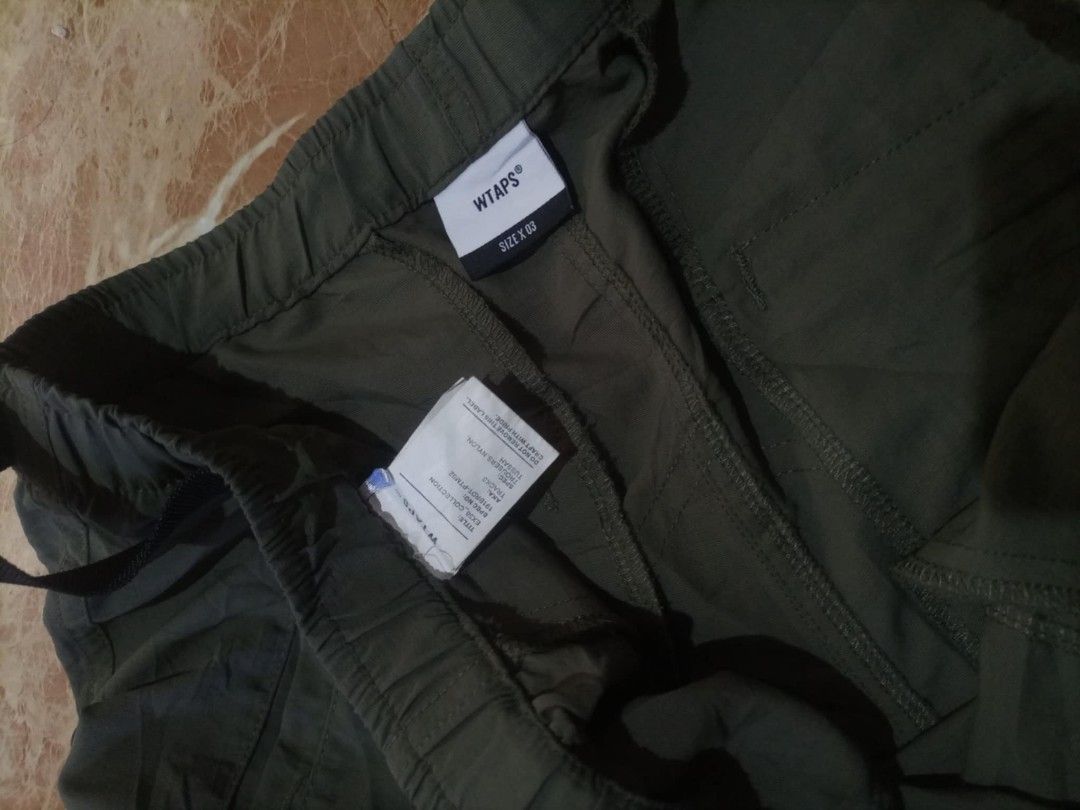 Wtaps utility short (Category: Activewear) located in Sipalay. Submitted by boldowl.e4f283 (Listing ID 1382566194, Image 3). Description: like new condition waisteline:32-34 lenght:19 color rate 9.8/10 no issue.