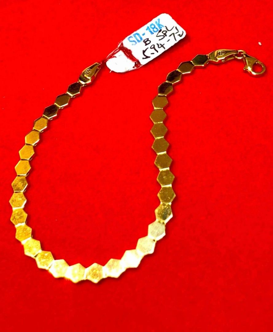 18K Saudi Gold chaumet bracelet (Category: Bracelets) located in Manila. Submitted by bhelgoldseller2ndaccount (Listing ID 1382820083, Image 1). Description: New!!✨New!!✨New!! Authentic 18k Saudi Golds bracelets 💫💫💫 💯pawnable/naisasanla 💯with high appraisal rate 💯good investment 💯Direct supplier price 😘 👉OPEN for resellers 👌👌 🌺please take time to evaluate their actual sizes and grams 👉👉Best panggift for all occasions ✅ Sold per gram