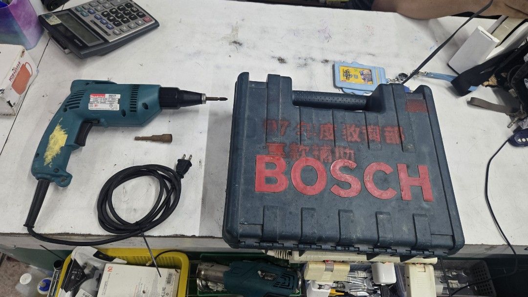 由 p1205210367489 (刊登 ID 1382843255，圖片 2) 提交，位於 嘉義市 (Chiayi City) 的 牧田電動起子機-型號6821 二手良品，有使用痕跡，不介意在買，售價2300元 機關退役商品 狀況：有年份，但少用，無維修過 (類別：居家改善及收納用品)，說明：牧田電動起子機-型號6821，有盒子，與原本盒子不一樣，但還是裝的下 二手良品，有使用痕跡，不介意在買，售價2300元 機關退役商品 狀況：有年份，但少用，無維修過 日本製 木工適用 ，適用110V 商檢：31439。