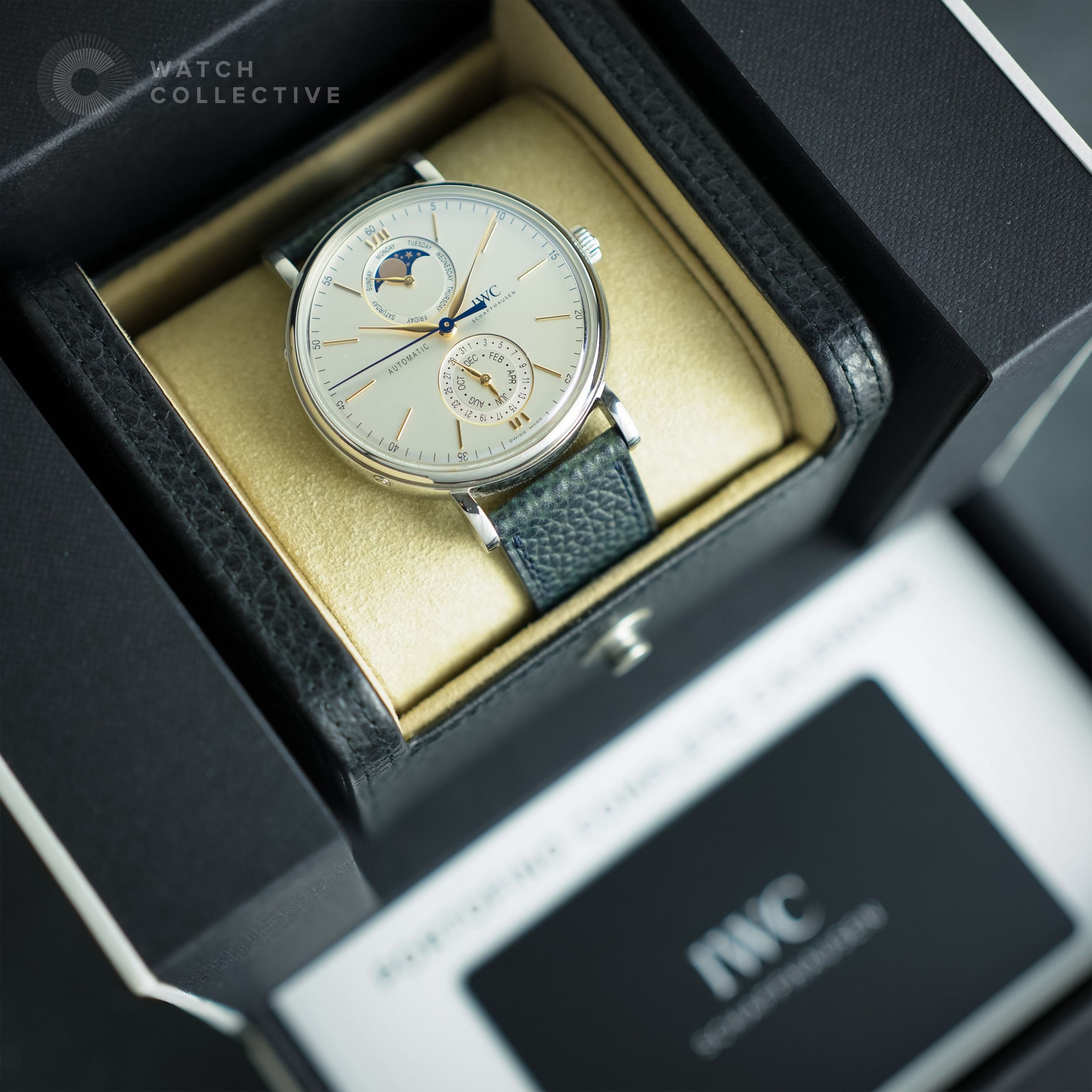 📅 Calendar Complete Set🤩 IWC Portofino Complete Calendar Chronograph Stainless steel 41mm IW359001 (Category: Watches) located in Singapore. Submitted by watchcollective (Listing ID 1382712329, Image 1). Description: IWC Portofino Complete Calendar Chronograph stainless steel 41mm Reference Number: IW359001 Condition: Lightly Used Comes with: Complete Set Size: 41mm Case Material: Stainless Steel Strap Material: Leather Dated: Jan 2024 SKU: IW-