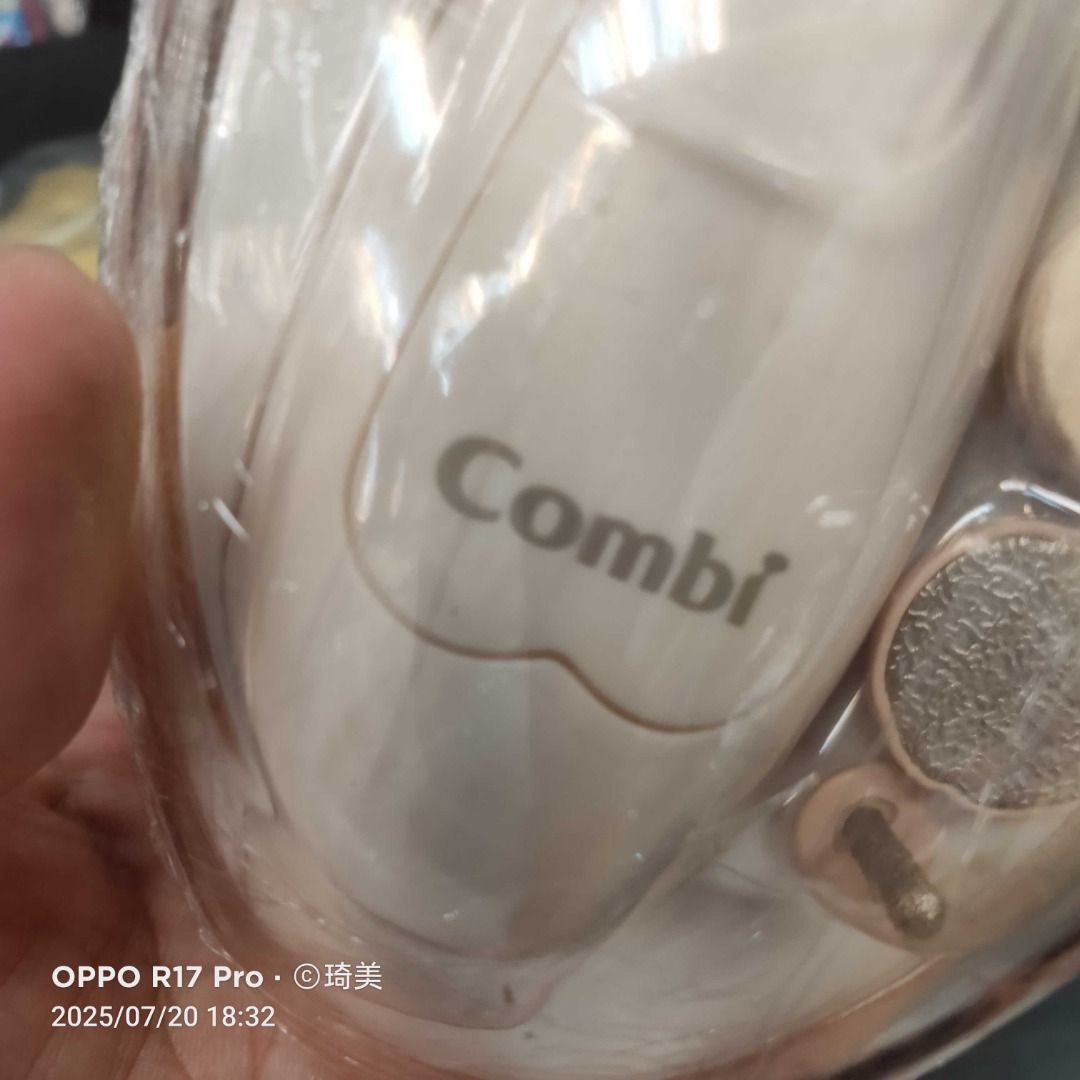 由 wowbk85 (刊登 ID 1382771545，圖片 3) 提交，位於 彰化縣 (Changhua) 的 *二手 COMBI 磨甲器 日本 康貝 親子電動磨甲機 $450 (類別：美甲、手部保養)，說明：。