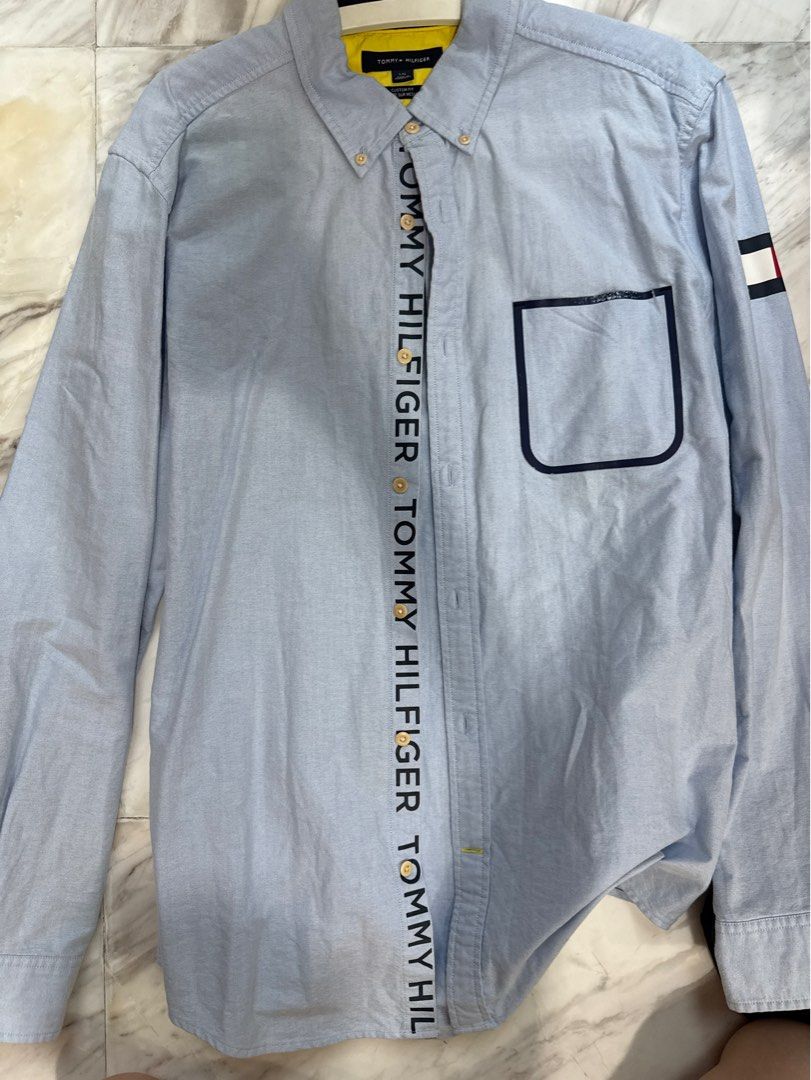 Adidas Jacket (Category: Coats, Jackets and Outerwear) located in Petaling Jaya. Submitted by Flourist (Listing ID 1382802521, Image 2). Description: .