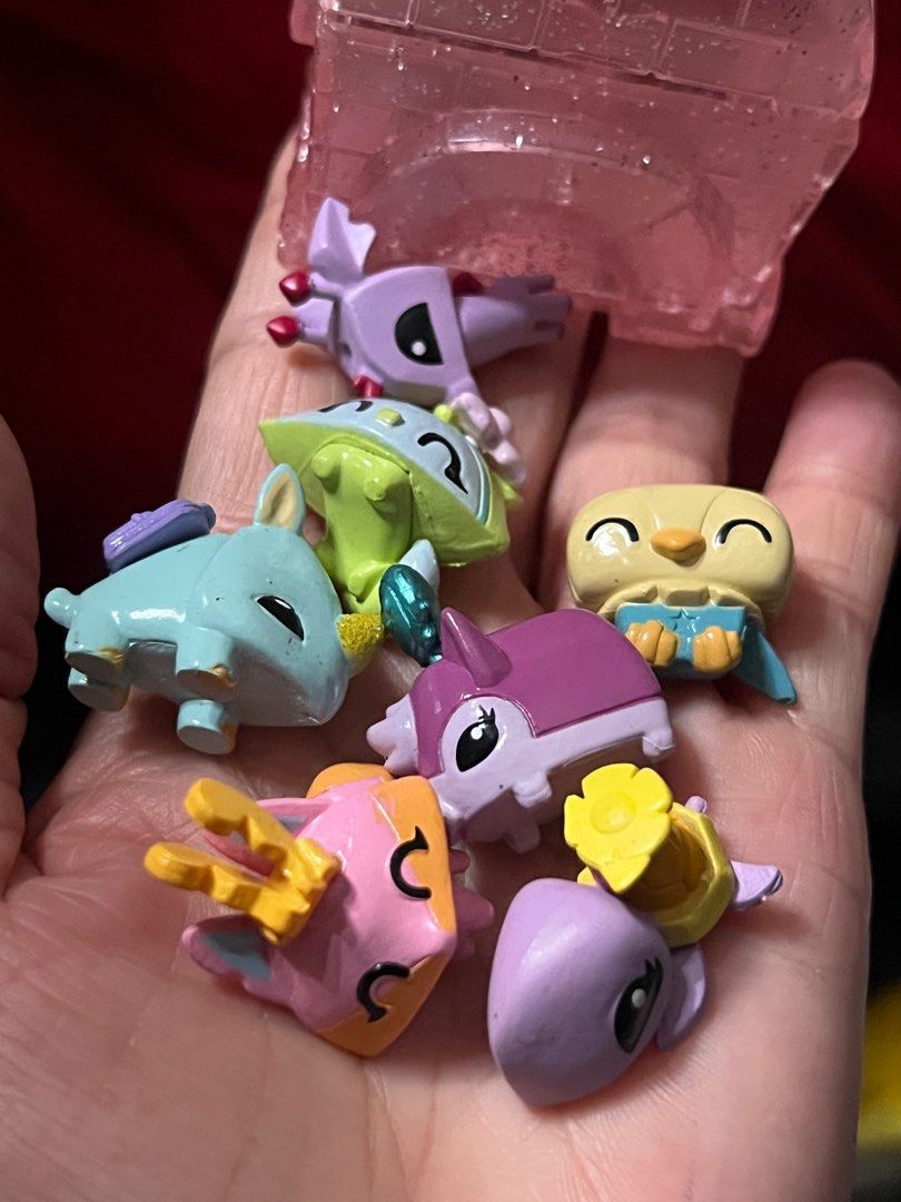Animal Jam Set (Category: Designer & Blind Box Toys) located in Davao. Submitted by riccirici (Listing ID 1382743795, Image 3). Description: .