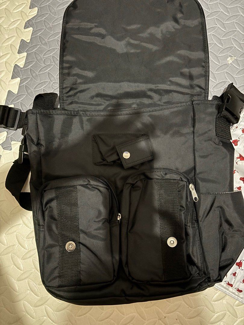 Baby Bag (Category: Diaper Bags & Wetbags) located in Manila. Submitted by purple.rish (Listing ID 1382727790, Image 2). Description: .