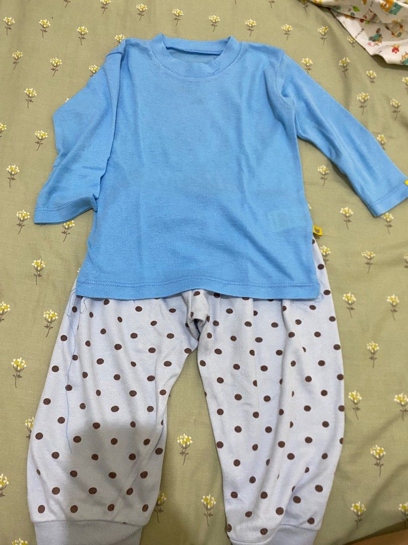 Baju tidur anak 1-3 tahun take all 40.000 (Kategori: Baju Bayi) berada di Jakarta Pusat. Dikirim oleh pengenkurangibarang (ID iklan 1382771040, Gambar 3). Deskripsi: .