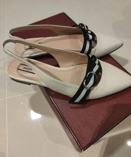 (Category: ) located in . Submitted by ccxxe (Listing ID 1382845243, Image 1). Description: .