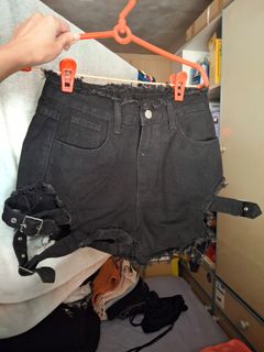 (Category: ) located in . Submitted by pikaomi (Listing ID 1382780483, Image 1). Description: .