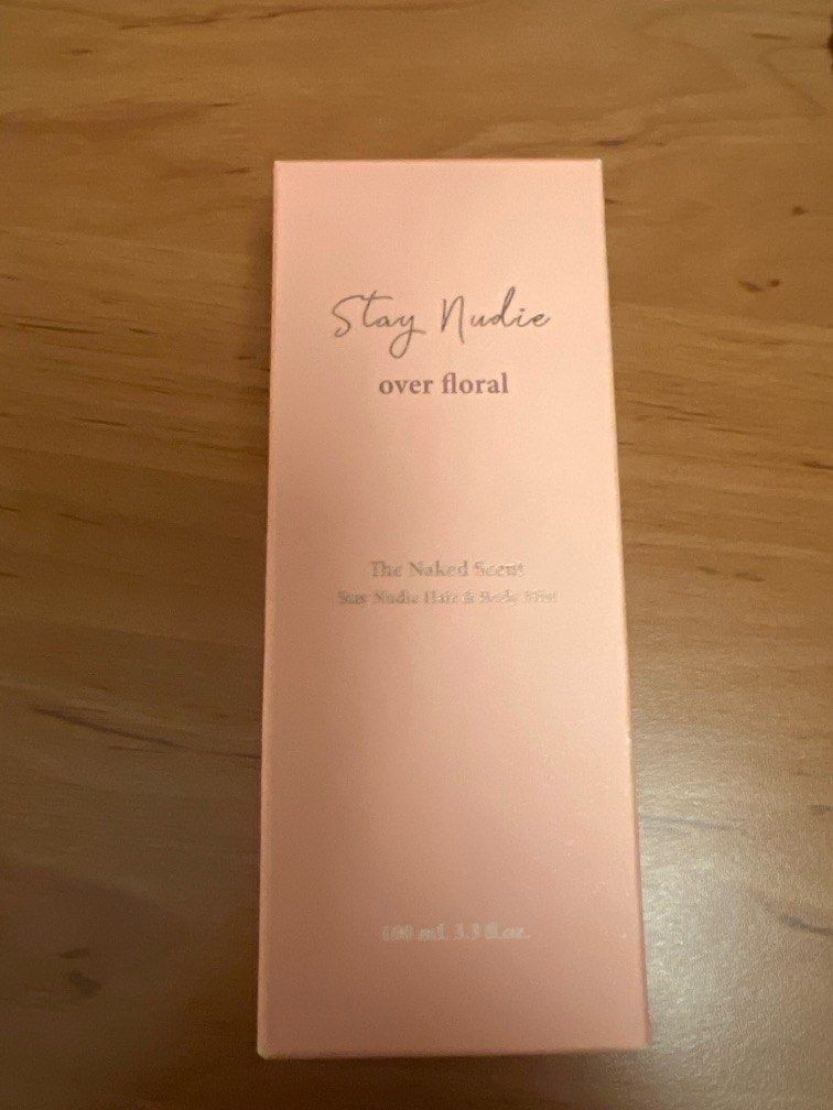 由 angelkimi (刊登 ID 1382858735，圖片 1) 提交，位於 新北市 (New Taipei) 的 BODYHOLIC Stay Nudie 身體香氛噴霧 Over Floral 100ml (類別：香水、體香劑)，說明：。