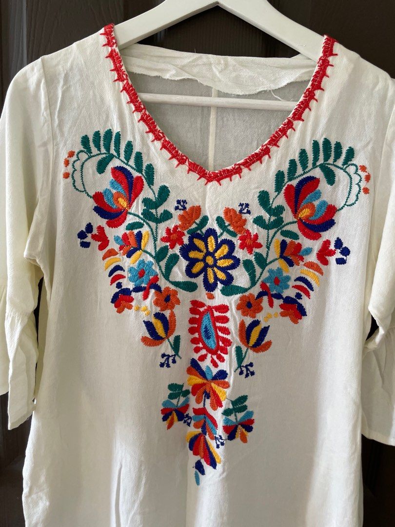 Boho Embroidered Dress (Category: Dresses) located in Quezon City. Submitted by virtualapproach (Listing ID 1382837244, Image 2). Description: Size large.