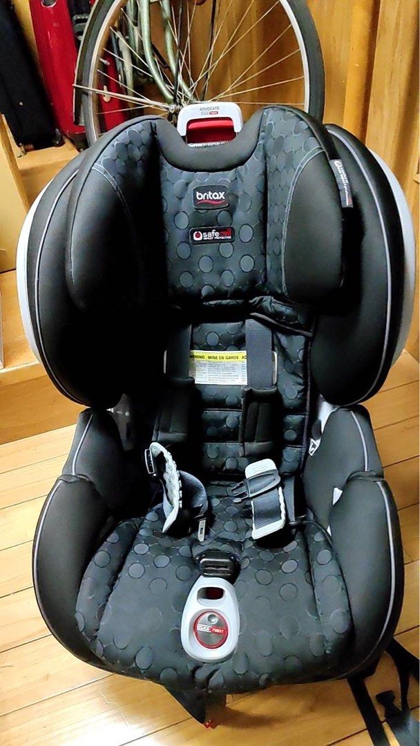 由 shonhung (刊登 ID 1382757374，圖片 1) 提交，位於 台北市 (Taipei) 的 Britax 汽車座椅 狀況良好 二手 (類別：安全座椅)，說明：商品狀況良好 非isofix 係安全帶型 約0-3歲使用。