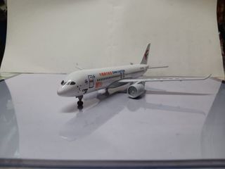 （分類：）位於 。 由 xr_bus_workshop 提交（商品編號 1382789022，圖片 1）。簡介： 。