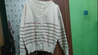 (Kategori: ) berada di . Dikirim oleh sitihilya103275 (ID iklan 1382790195, Gambar 1). Deskripsi: .