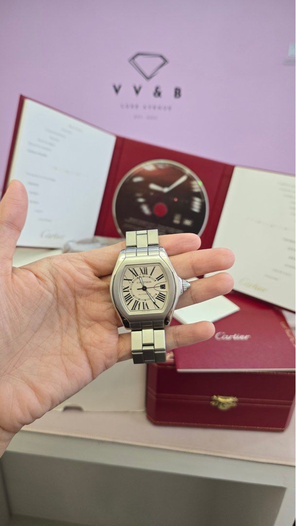Cartier Roadster Large 40mm (Category: Luxury Watches) located in Manila. Submitted by wendylabios (Listing ID 1382722078, Image 2). Description: Slightly negotiable Selling our preowned well-loved watch. This model is hard to find na. Already phased out. C.artier Roadster Large 40mm ♡ Box ♡ Cards ♡ Extra links Unpolished • 9.5/10 condition 📍Cabanatuan City, Nueva Ecija.