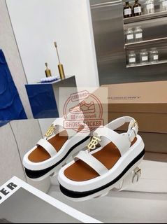 (Category: ) located in . Submitted by shoes.locker (Listing ID 1372559440, Image 1). Description: .