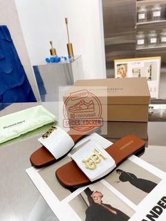 (Category: ) located in . Submitted by shoes.locker (Listing ID 1372549437, Image 1). Description: .