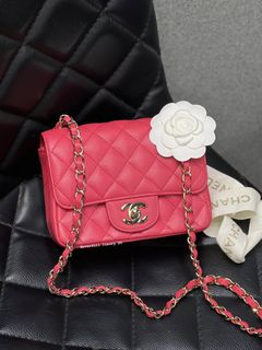 (Category: ) located in . Submitted by neverfull_luxury_sg (Listing ID 1382703879, Image 1). Description: .