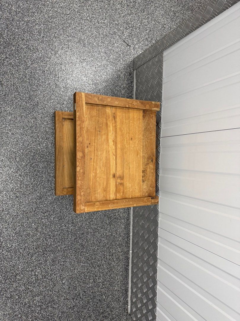 Coffee Table (Category: Tables & Sets) located in Singapore. Submitted by david_wuzc (Listing ID 1382700906, Image 2). Description: .