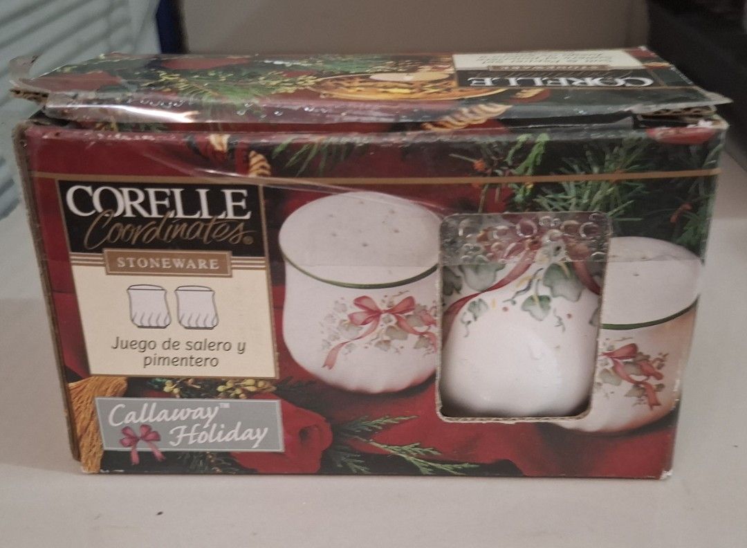 Corelle Coordinates Stoneware Set (Category: Coffee & Tea Tableware) located in Bulacan. Submitted by gjeen (Listing ID 1382759645, Image 3). Description: Take All.