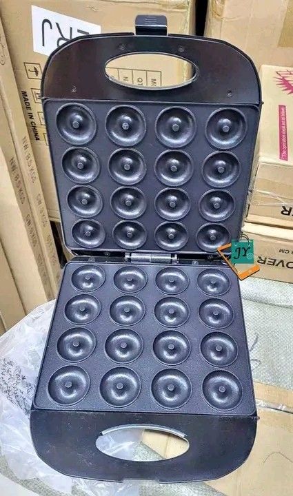 Donut Maker (Category: Cookware & Accessories) located in Manila. Submitted by micoooy (Listing ID 1382762735, Image 1). Description: .