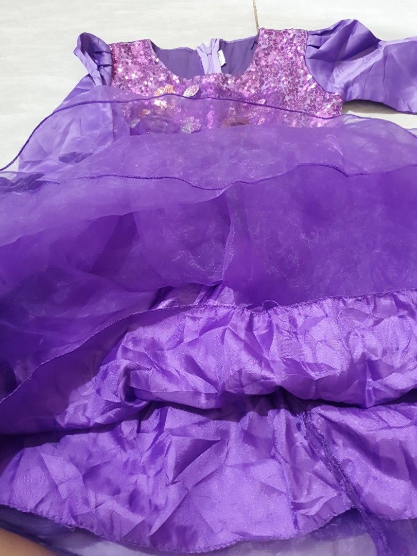Dress Anak pesta (Kategori: 4 hingga 7 tahun) berada di Bekasi. Dikirim oleh frisilfashionn (ID iklan 1382850490, Gambar 3). Deskripsi: sz tag 120.