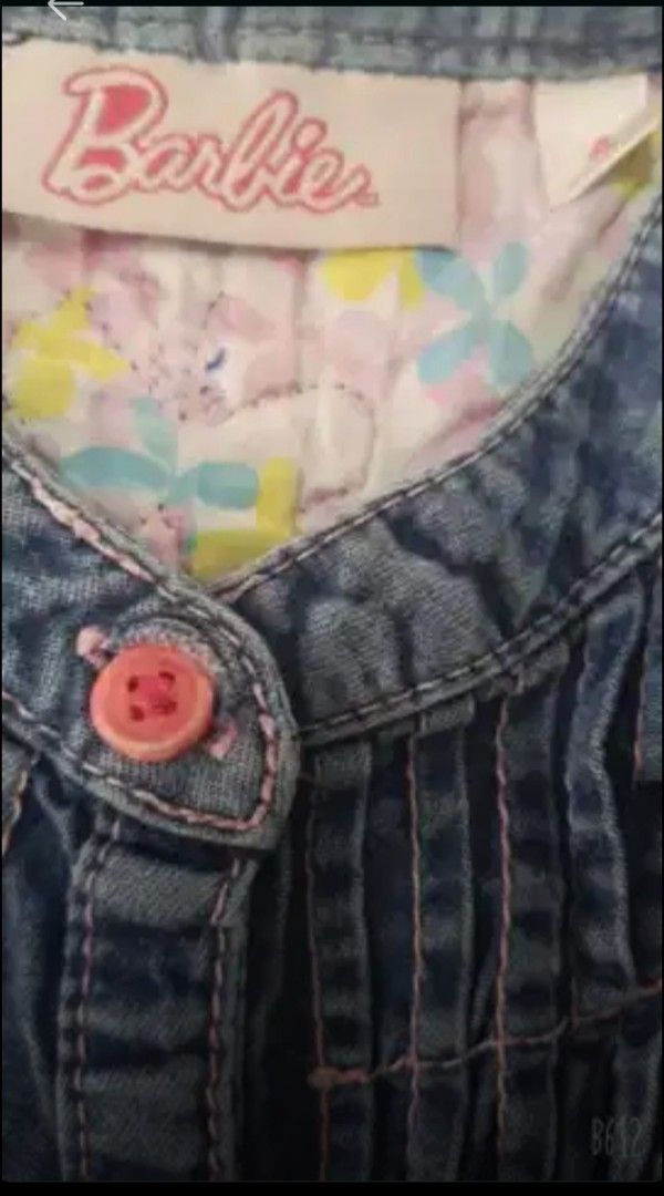 Dress Jeans Barbie UK 4th (Kategori: 4 hingga 7 tahun) berada di Bekasi. Dikirim oleh jevikhamikhayla41 (ID iklan 1382811102, Gambar 2). Deskripsi: Dress Jeans yg adem super2.