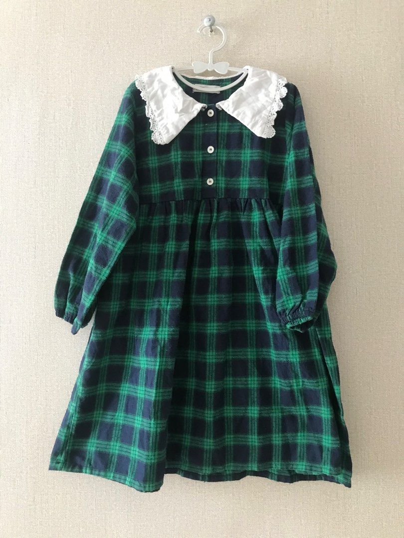Dress sailor kotak anak (Kategori: 4 hingga 7 tahun) berada di Surabaya. Dikirim oleh shabby_r77aa (ID iklan 1382767585, Gambar 1). Deskripsi: Like new Tag 140.