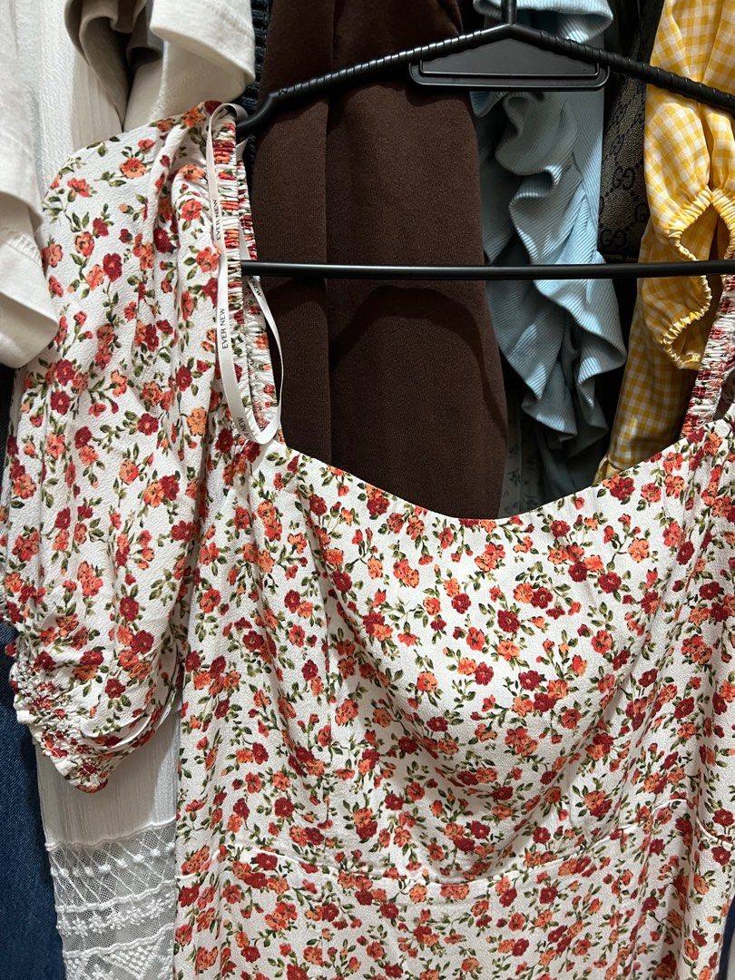 Ever new floral dress (Category: Dresses) located in Bulacan. Submitted by fallongallon (Listing ID 1382793363, Image 2). Description: .