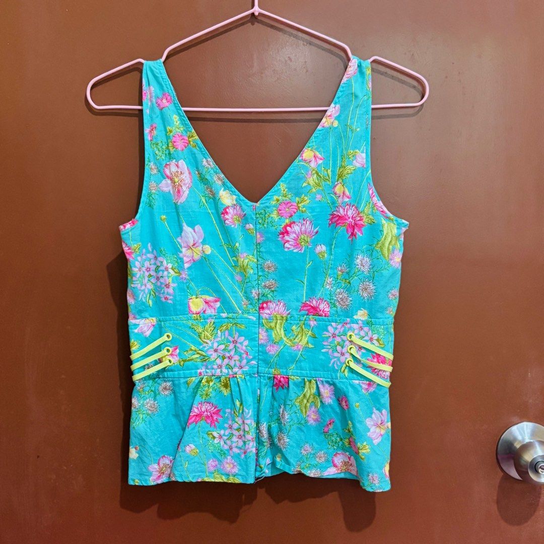 floral cyan corset-style top (Category: Sleeveless) located in Pinamalayan. Submitted by dumpanddeclutter (Listing ID 1382771298, Image 2). Description: bust: 32 waist: 26.