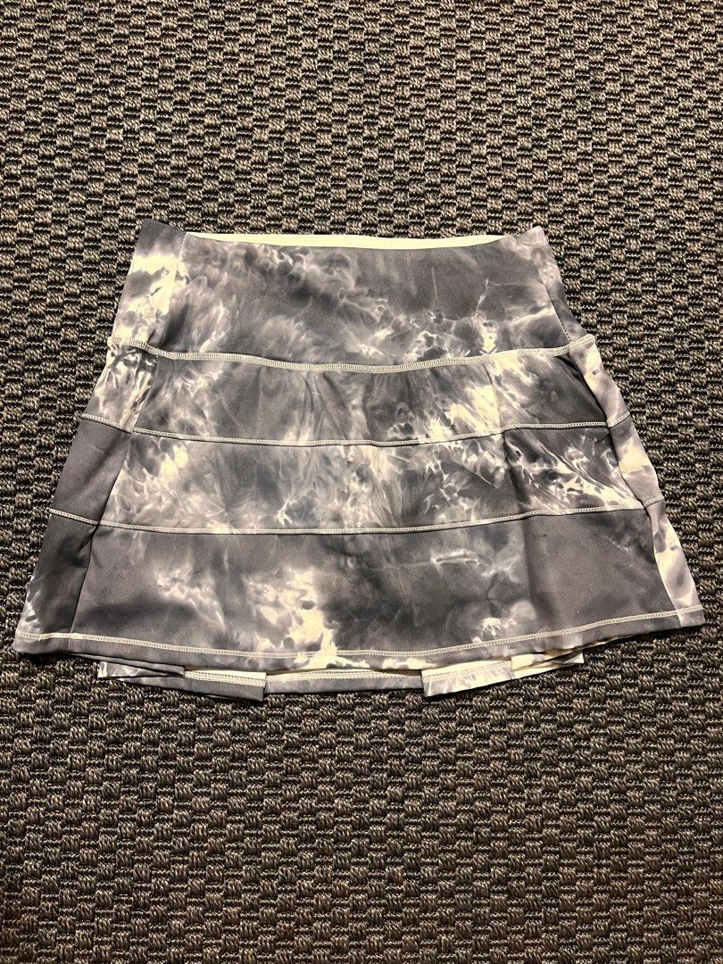 Golf Skirt (Category: Activewear) located in Paranaque City. Submitted by threadup (Listing ID 1382816567, Image 1). Description: Day to Day Athleisure Size Small Brand new without tag. Never worn .