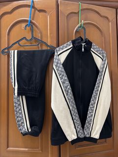 (Kategori: ) berada di . Dikirim oleh stevensteve69 (ID iklan 1382824247, Gambar 1). Deskripsi: .