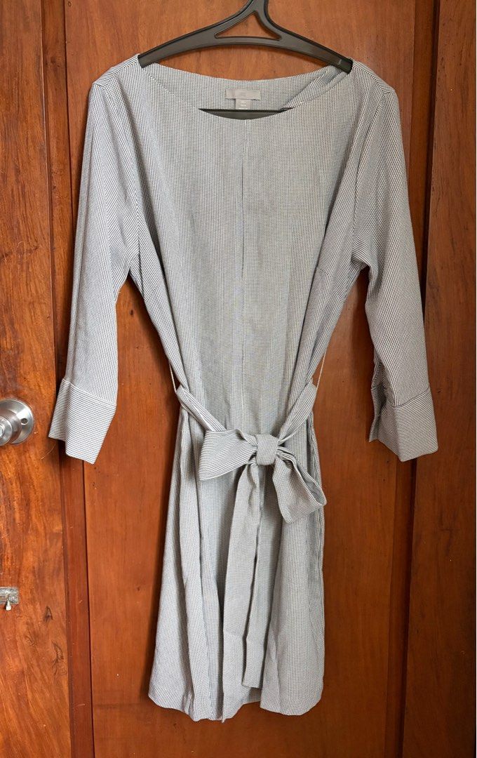 HM Dress (Category: Dresses) located in Quezon City. Submitted by lencollado (Listing ID 1382736418, Image 2). Description: .