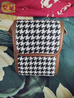 (Category: ) located in . Submitted by dareness97 (Listing ID 1382817351, Image 1). Description: .